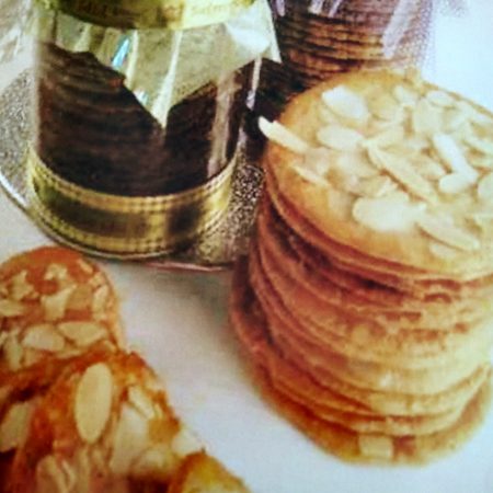 ORIGINAL ALMOND COOKIES